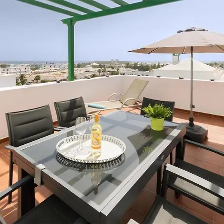 Om Con Piscina Y Vistas Al Mar *