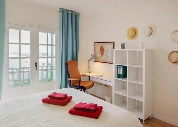 Om Con Vistas Al Mar Y Volcanes コスタ・テギセ