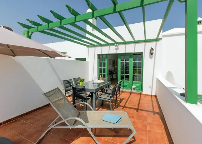 Om Con Vistas Al Mar Y Volcanes アパート コスタ・テギセ